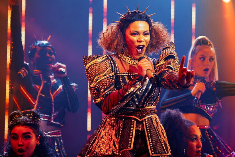 An image of Jarneia Richard-Noel as Catherine of Aragon in Six.
